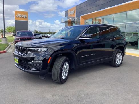 Used 2024 Jeep Grand Cherokee Limited RWD image 5