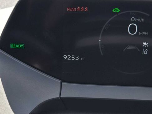 Used 2024 Toyota Prius LE AWD/4WD image 25