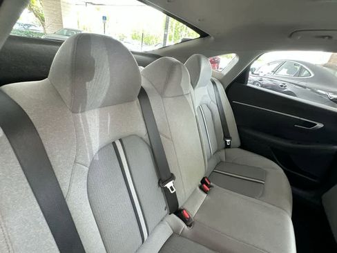 Used 2021 Hyundai Sonata SE FWD image 13