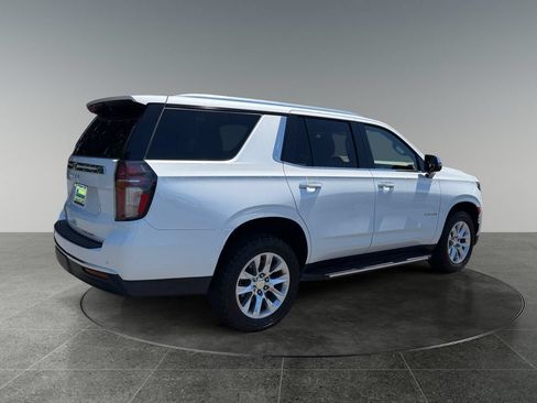 Used 2021 Chevrolet Tahoe Premier w/ Premium Package AWD/4WD image 9