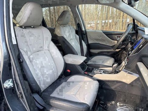 Used 2024 Subaru Forester Limited w/ Pop Package 2 image 9