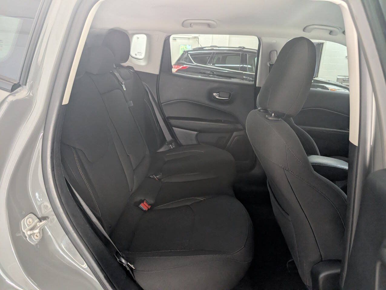 Used 2021 Jeep Compass Sport AWD/4WD image 17