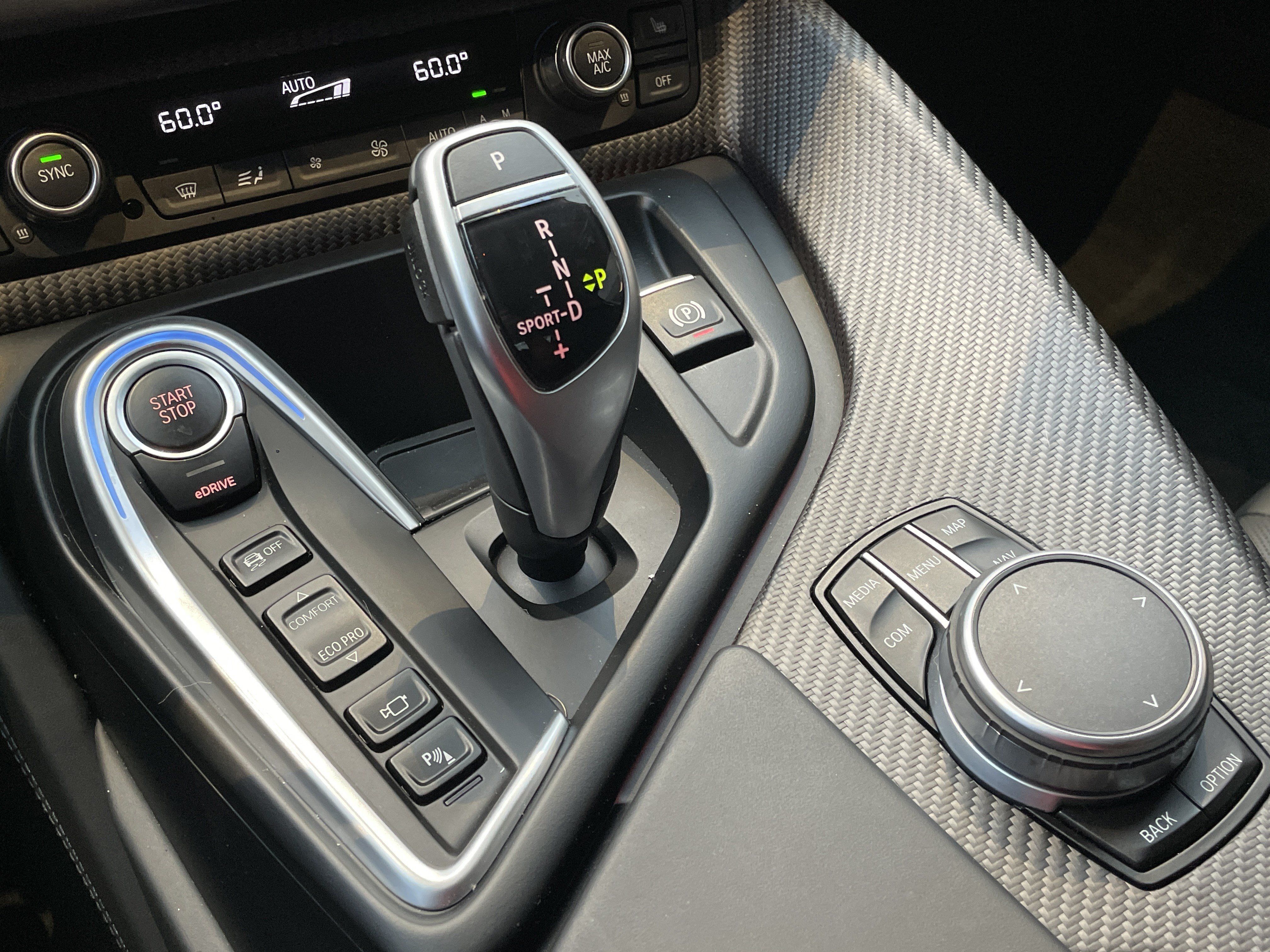 Used 2019 BMW i8 Coupe AWD/4WD image 32
