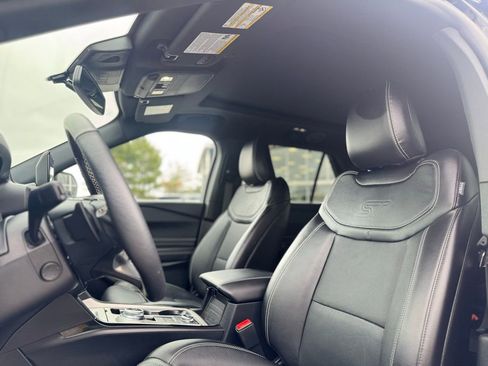 Used 2024 Ford Explorer ST w/ Technology Package AWD/4WD image 17