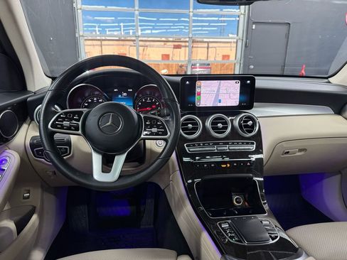 Used 2021 Mercedes-Benz GLC 300 4MATIC image 35