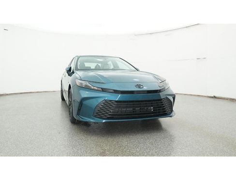 New 2026 Toyota Camry LE image 30