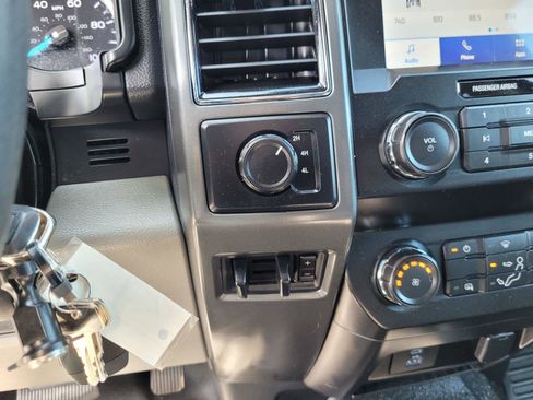 Used 2020 Ford F250 XLT AWD/4WD image 25