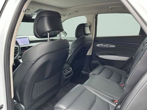 New 2026 Genesis GV70 2.5T Advanced AWD/4WD image 19