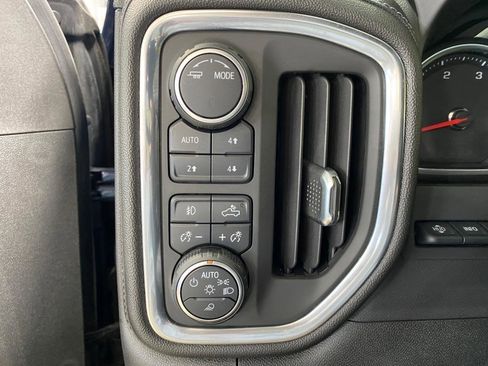 Used 2020 Chevrolet Silverado 2500 LTZ w/ LTZ Premium Package image 11