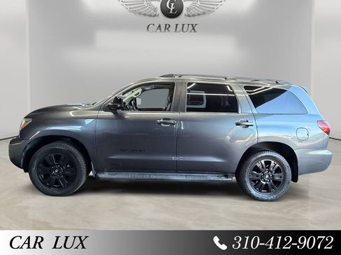 Used 2018 Toyota Sequoia TRD Sport AWD/4WD image 2
