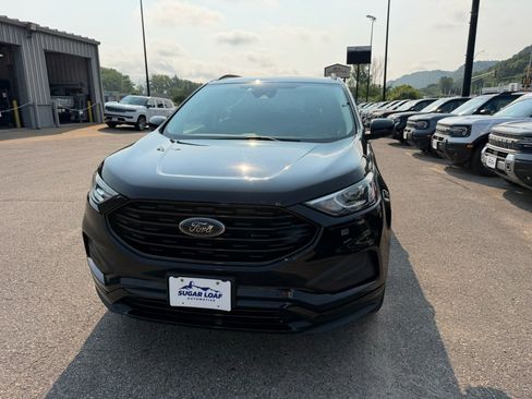 Used 2023 Ford Edge SE w/ Black Appearance Package AWD/4WD image 2