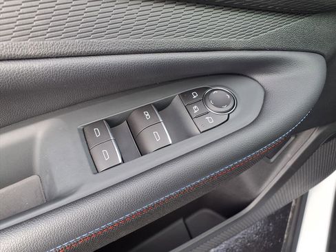 Used 2024 Chevrolet Blazer EV RS image 16