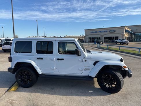 Used 2021 Jeep Wrangler Unlimited Sahara 4xe w/ Cold Weather Group image 18