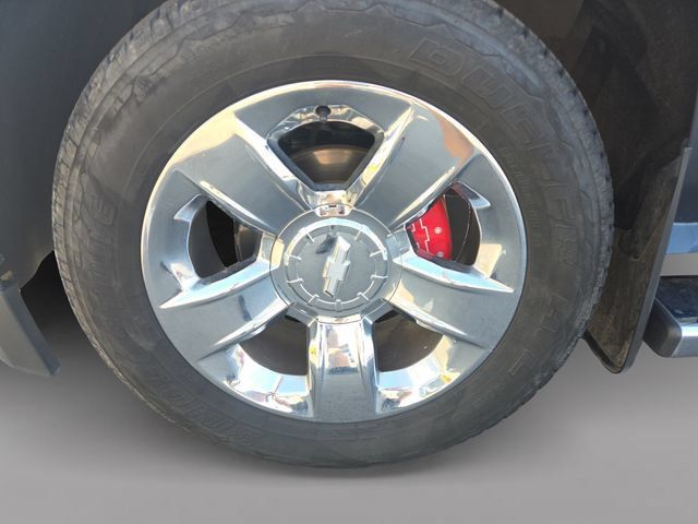 Used 2019 Chevrolet Tahoe LT w/ LT Signature Package AWD/4WD image 38