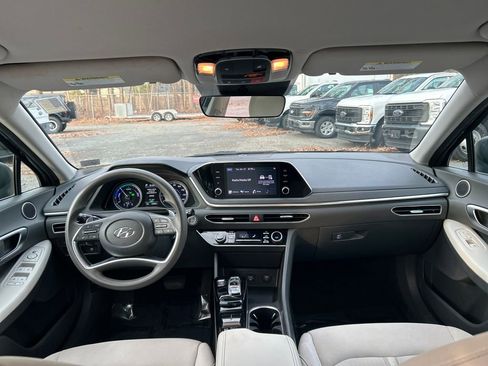 Used 2022 Hyundai Sonata Blue image 25