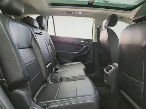 Used 2020 Volkswagen Tiguan SEL w/ 3rd Row Seat Package AWD/4WD image 31