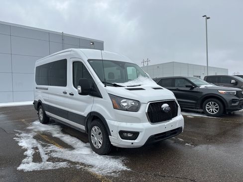 Used 2024 Ford Transit 350 XLT image 2