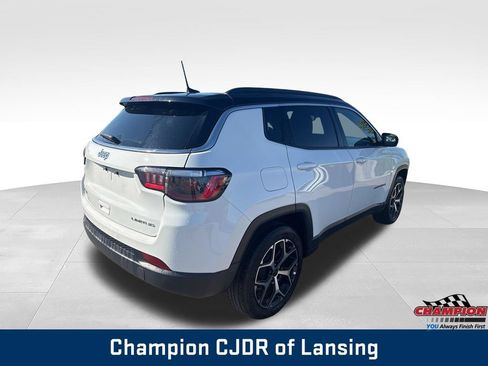 Used 2025 Jeep Compass Limited AWD/4WD image 8