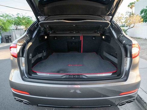 Used 2017 Maserati Levante w/ Sport Package image 19