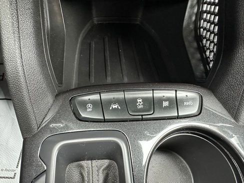 Used 2023 Chevrolet TrailBlazer LT w/ Convenience Package AWD/4WD image 32