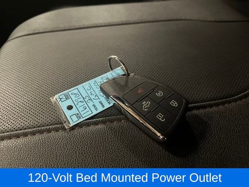 Used 2025 GMC Sierra 1500 AT4 w/ AT4 Preferred Package image 34