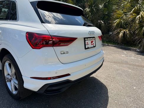 Used 2020 Audi Q3 2.0T Premium w/ Convenience Package image 7