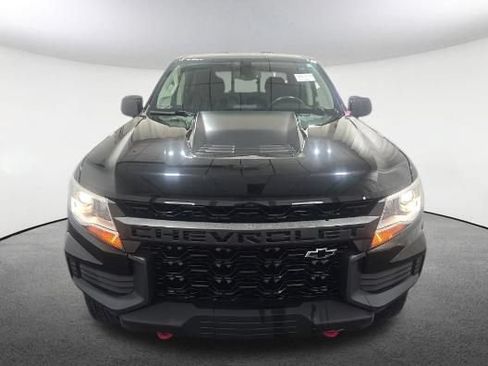 Used 2022 Chevrolet Colorado ZR2 w/ ZR2 Midnight Special Edition AWD/4WD image 2