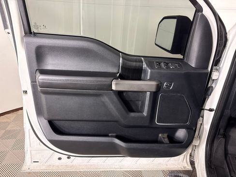 Used 2020 Ford F150 Platinum w/ Equipment Group 701A Luxury AWD/4WD image 16