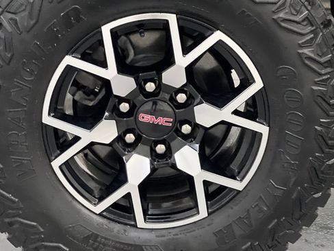 Used 2024 GMC Canyon AT4X image 62
