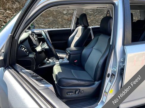 Used 2016 Toyota 4Runner SR5 Premium AWD/4WD image 21