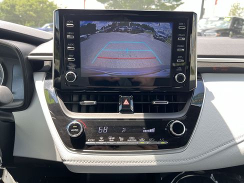Used 2020 Toyota Corolla SE FWD image 18
