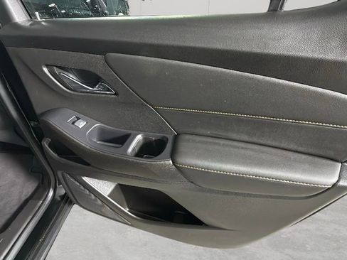 Used 2021 Chevrolet Traverse LT FWD image 33