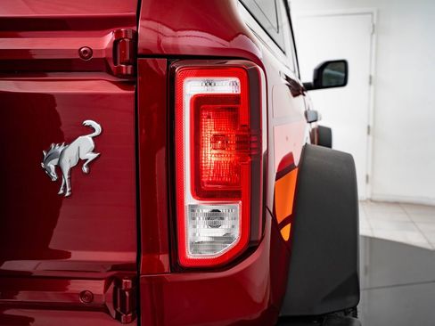 Used 2025 Ford Bronco Big Bend w/ Black Diamond Package AWD/4WD image 9