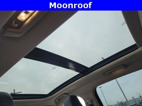 Certified 2023 Lincoln Nautilus Reserve image 5