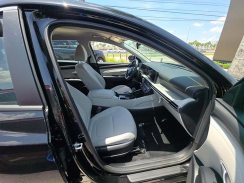 Used 2026 Hyundai Tucson SE FWD image 11