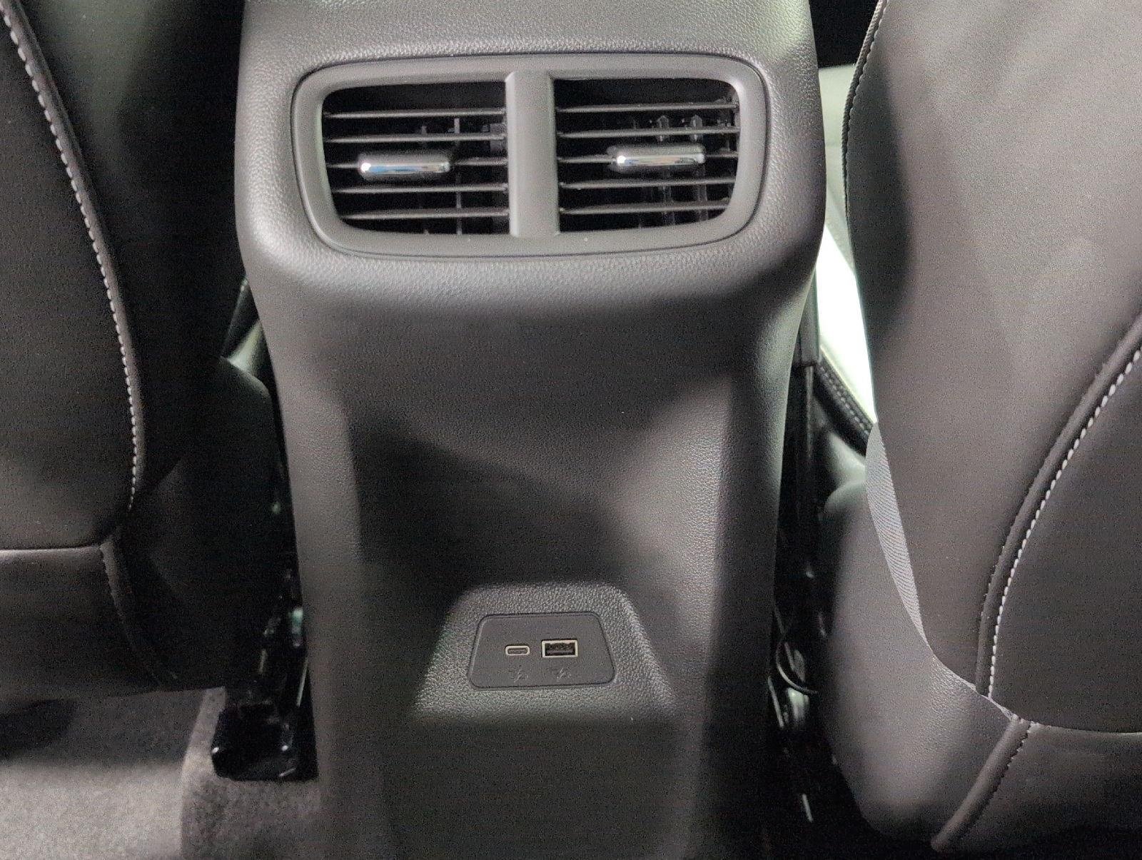 Used 2024 Buick Envision Sport Touring AWD/4WD image 22