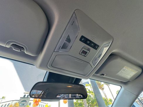 Used 2019 Toyota RAV4 LE image 24