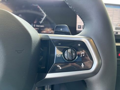 Certified 2024 BMW 530i xDrive w/ M Sport Package image 22