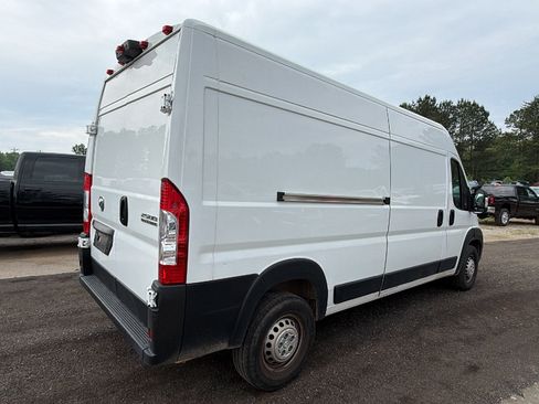 Used 2024 RAM ProMaster 2500 w/ Convenience Group FWD image 8