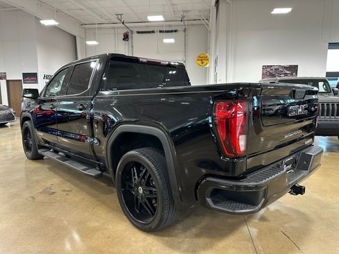 Used 2021 GMC Sierra 1500 Elevation w/ LPO, Elevation Black Package image 6