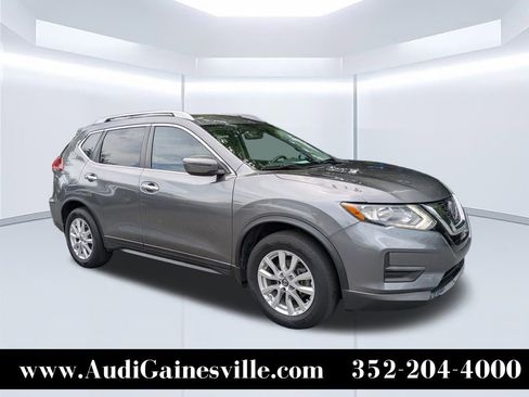 Used 2018 Nissan Rogue SV FWD image 1