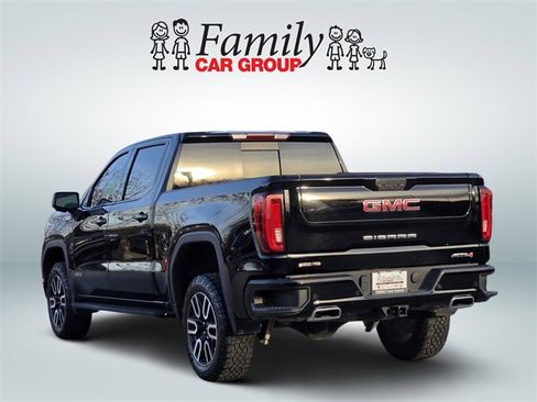 Used 2022 GMC Sierra 1500 AT4 w/ AT4 Premium Package image 3