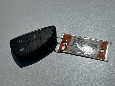 Used 2024 Honda Prologue EX image 36