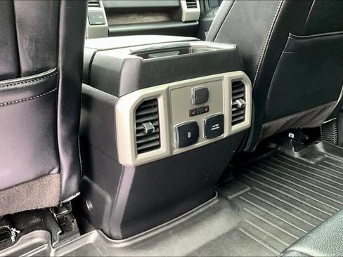 Used 2018 Ford F150 Lariat w/ Equipment Group 502A Luxury AWD/4WD image 11