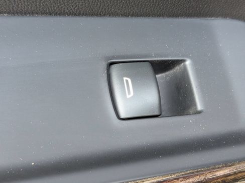 Used 2021 GMC Sierra 1500 Elevation RWD image 28