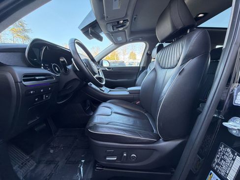Used 2024 Hyundai Palisade Limited image 13