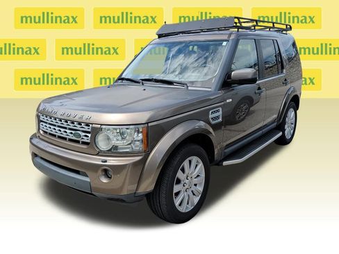 Used 2013 Land Rover LR4 HSE image 2