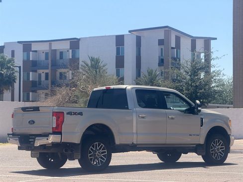 Used 2017 Ford F350 Lariat w/ Lariat Ultimate Package AWD/4WD image 3