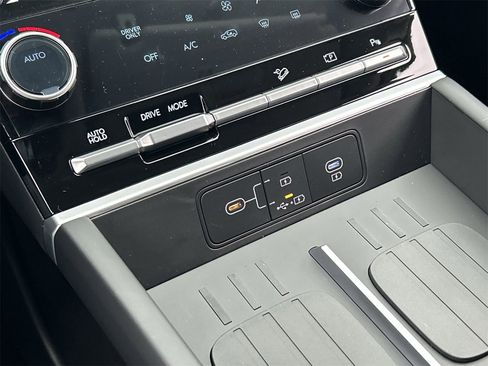 New 2026 Hyundai Santa Fe SE image 27