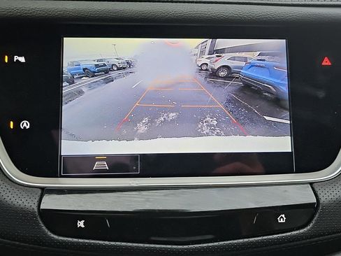 Used 2025 Cadillac XT5 Premium Luxury image 10